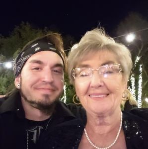 Meet your Posher, Eddy